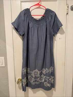 Talbots Blue chambray Embroidered Short Sleeve Dress